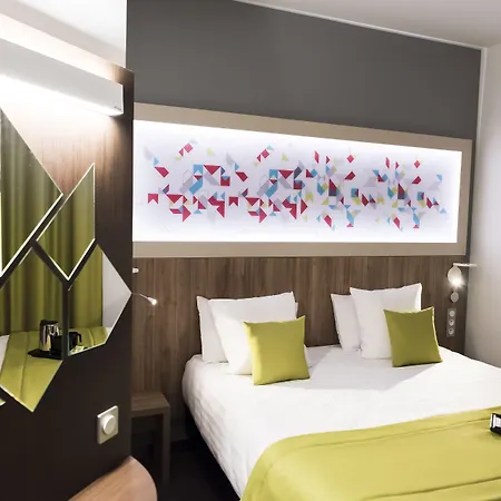 מלון Brit Privilege