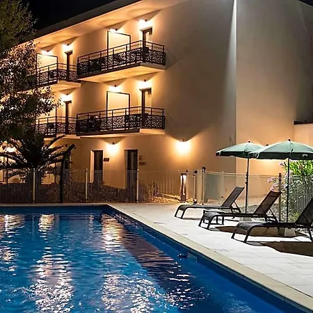 Hotell Brit Privilege